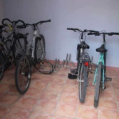 Grand A Pres De Vieux Port La Rochelle (Charente-Maritime)