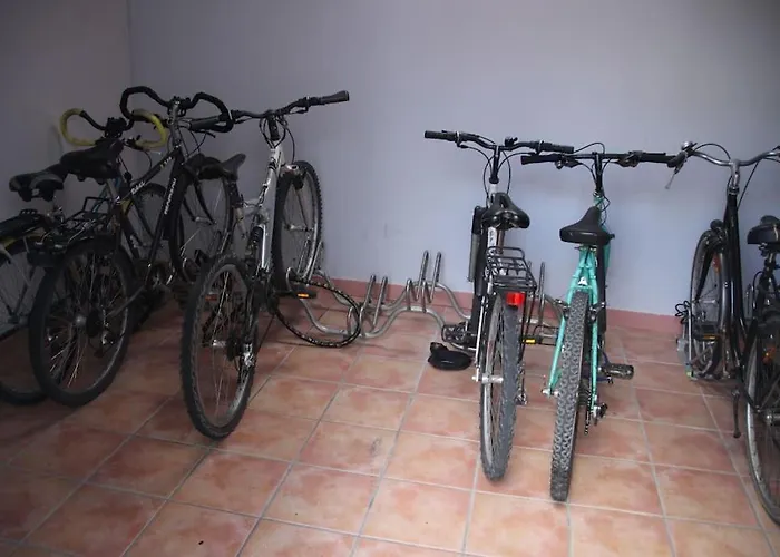 Grand A Pres De Vieux Port La Rochelle (Charente-Maritime)